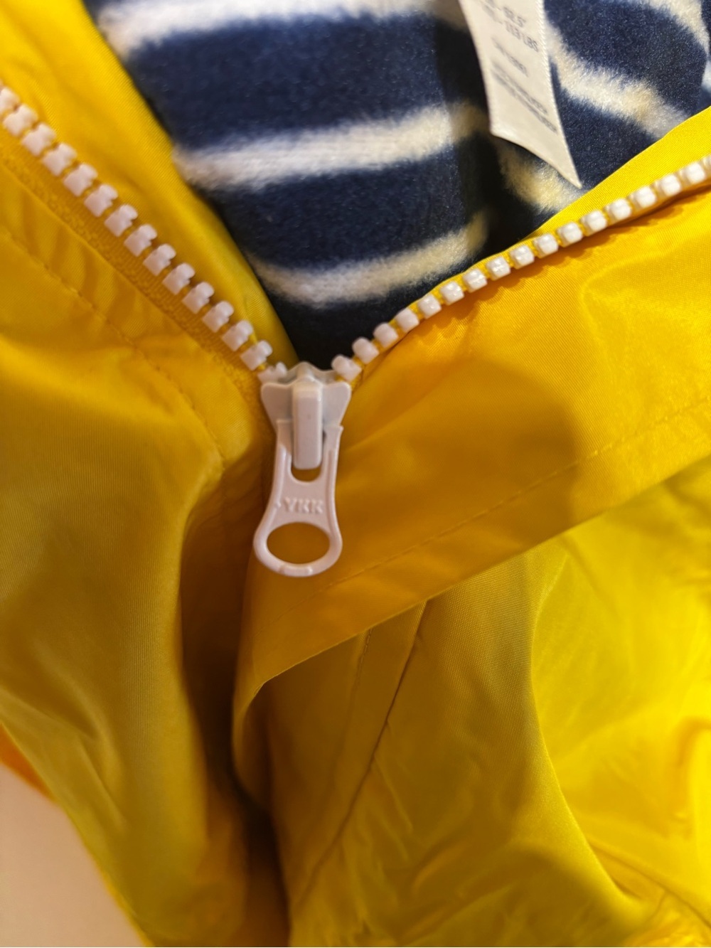 Oshkosh b’gosh yellow hooded rain coat size 14 fleece lined kids windbreaker - Picture 8 of 8